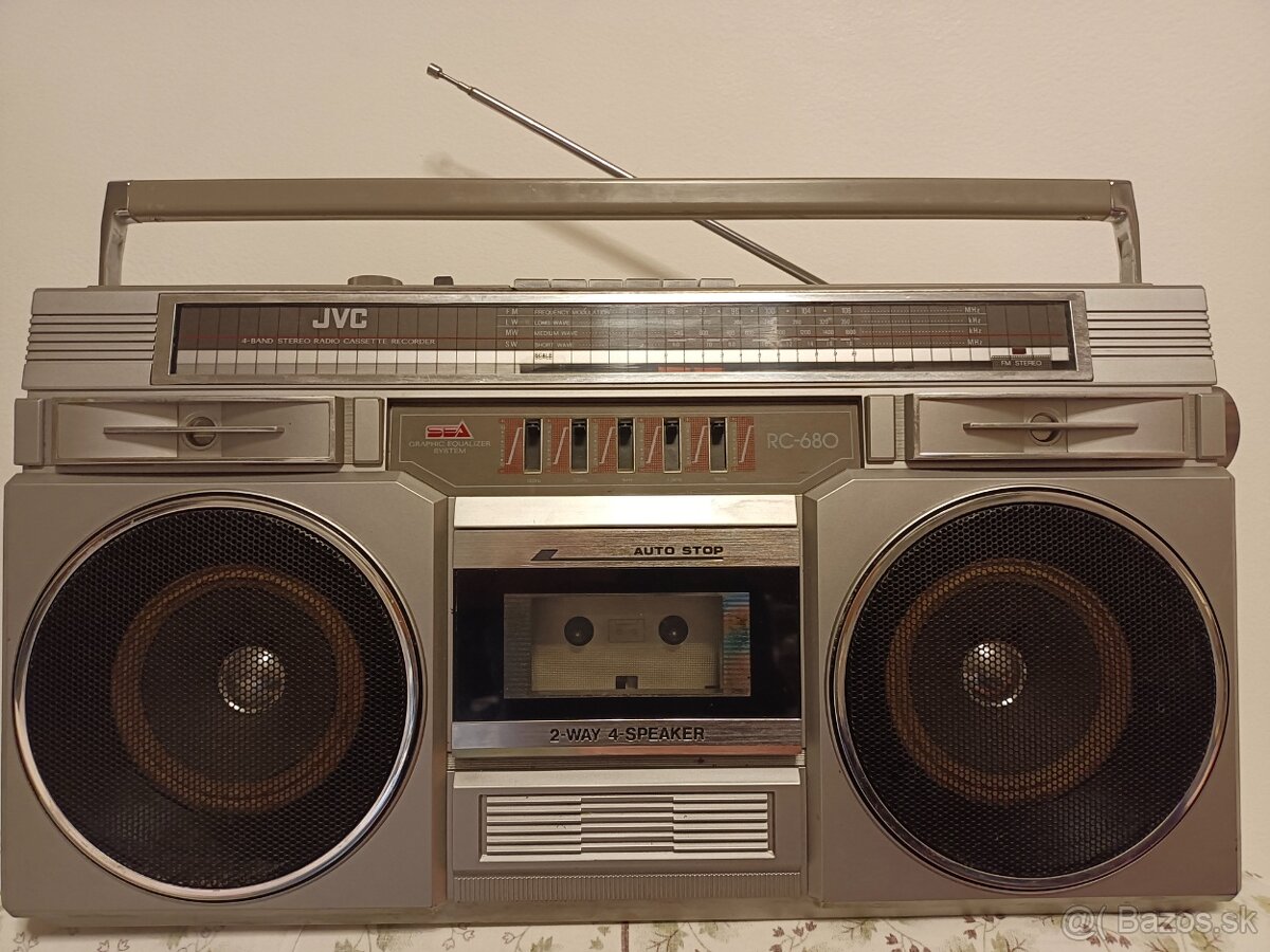 JVC RC 680 radiomagnetofon