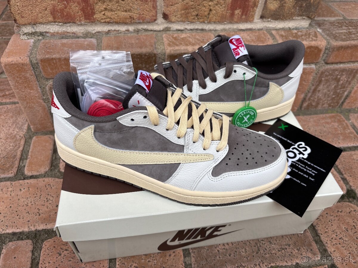 Air Jordan 1 Low x Travis Scott Reverse Mocha