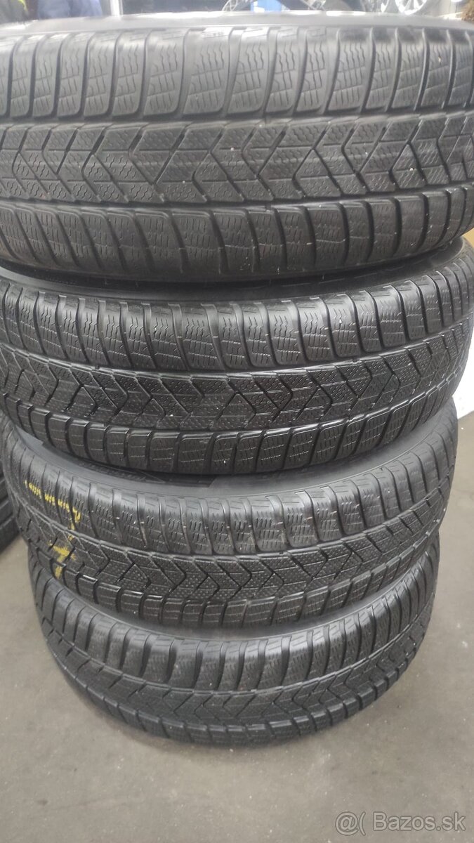 Pirelli 225/60r18 zimné