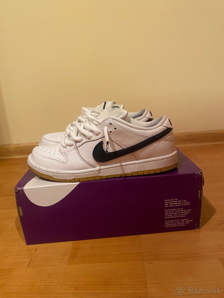 Nike SB dunk low white gum