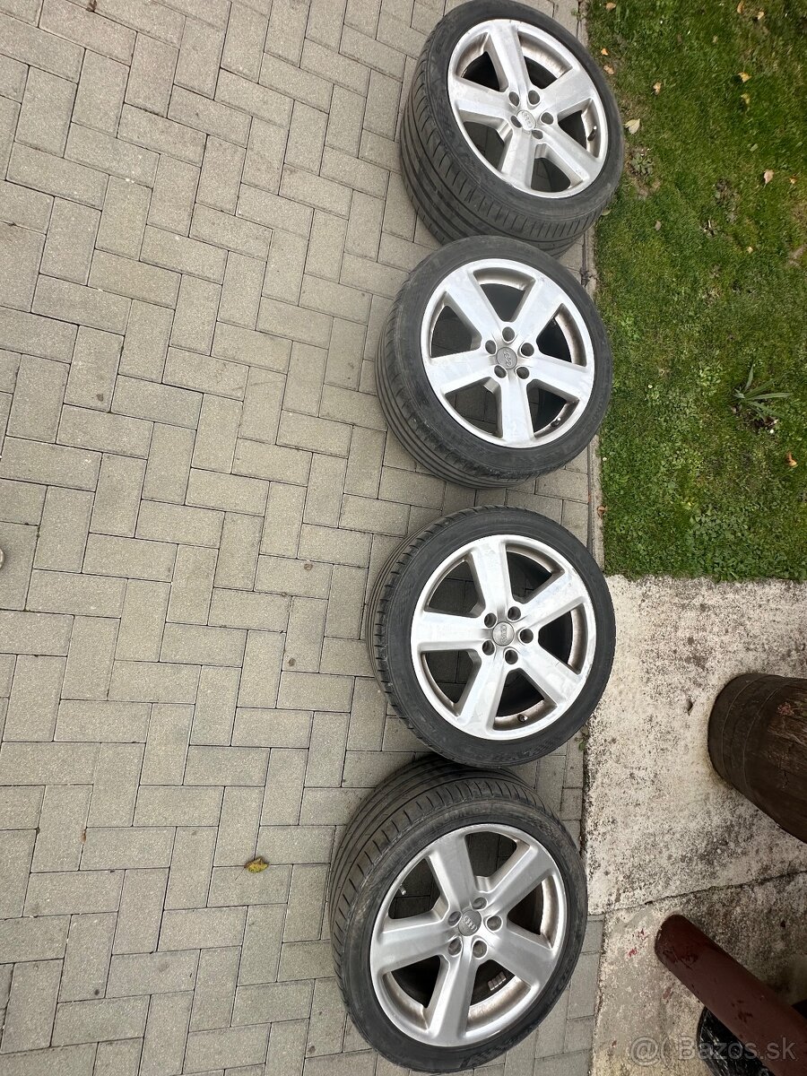 Predám originál Audi elektrony 5x112 + letné pneu 245/40