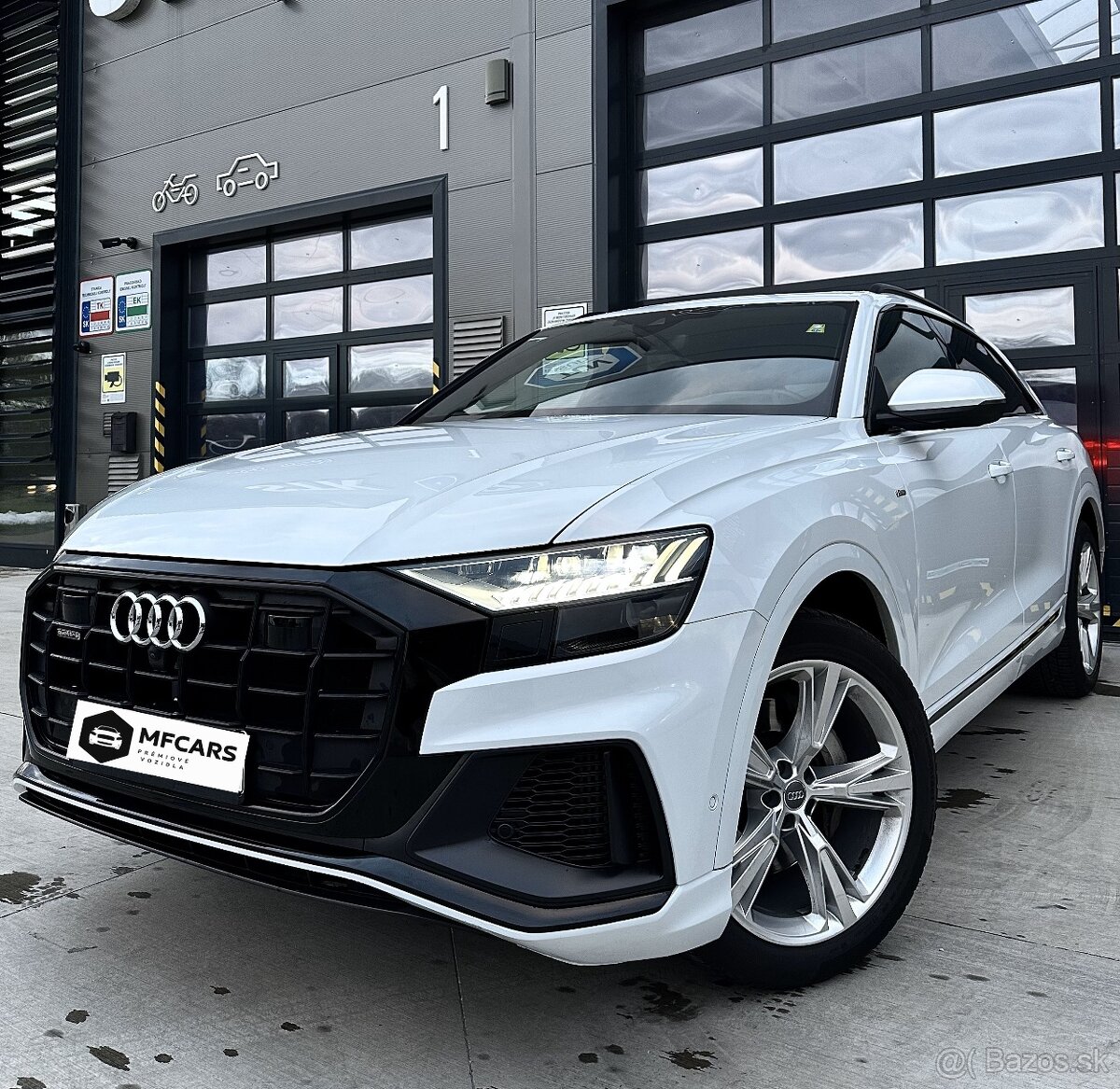 Audi Q8 TFSI mHEV quattro tiptronic