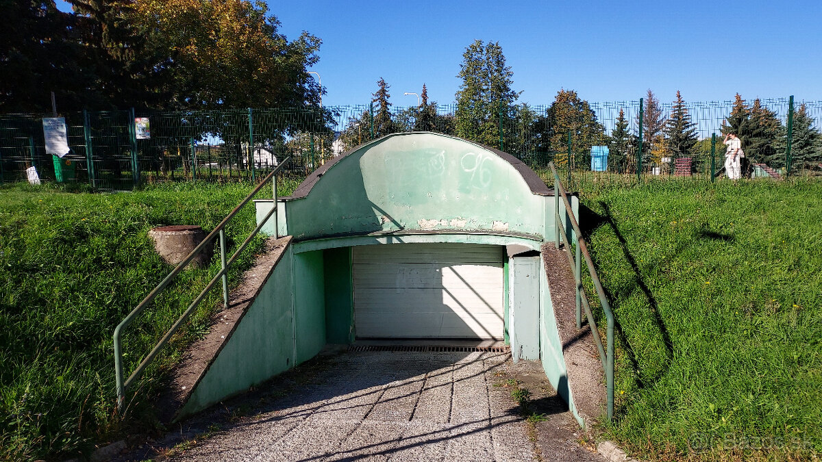 PRENÁJOM - GARÁŽ S ELEKTRINOU, GARÁŽOVÝ DOM IDANSKÁ, KOŠICE