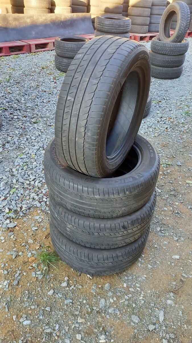 215/55r16 93 V  Michelin  letne