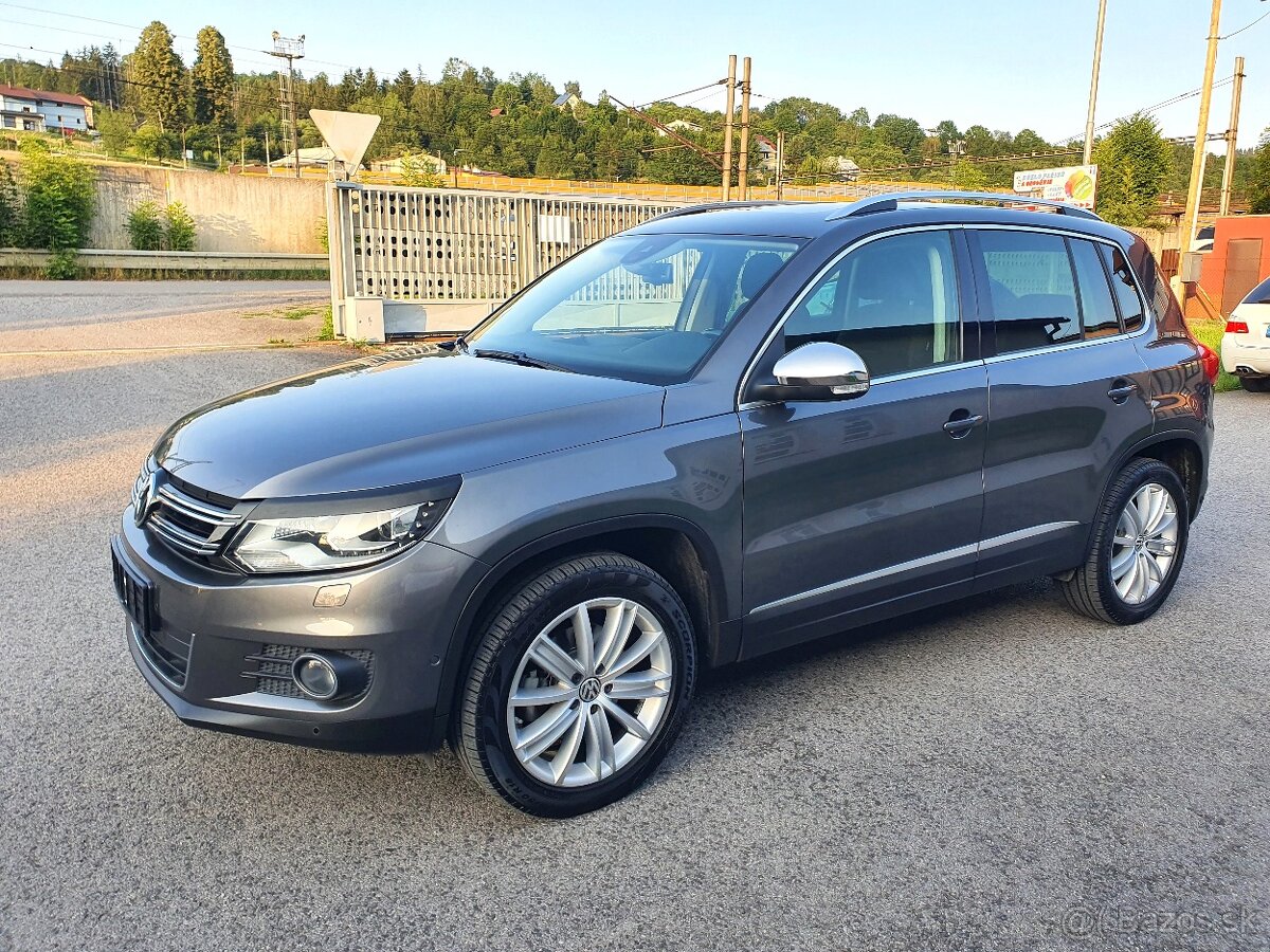 VOLKASWAGEN TIGUAN 2.0CRTDI 103KW DSG 4X4 NAVI,XENON..