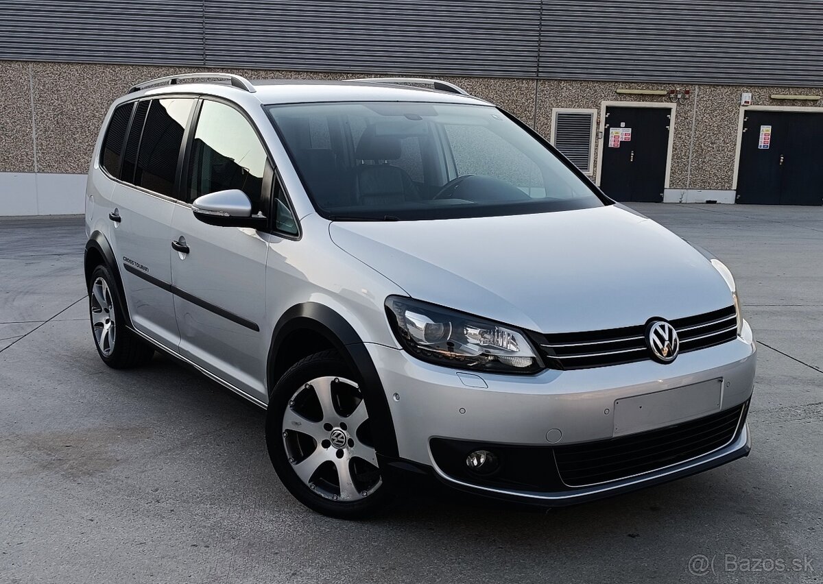 VW Touran CROSS  2.0 TDI Highline DSG