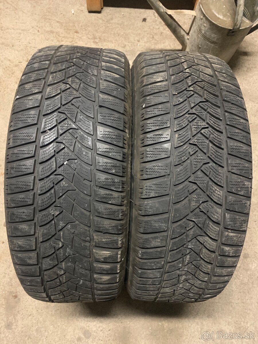 Zimné pneu 2ks DUNLOP WINTER 205/55 R16