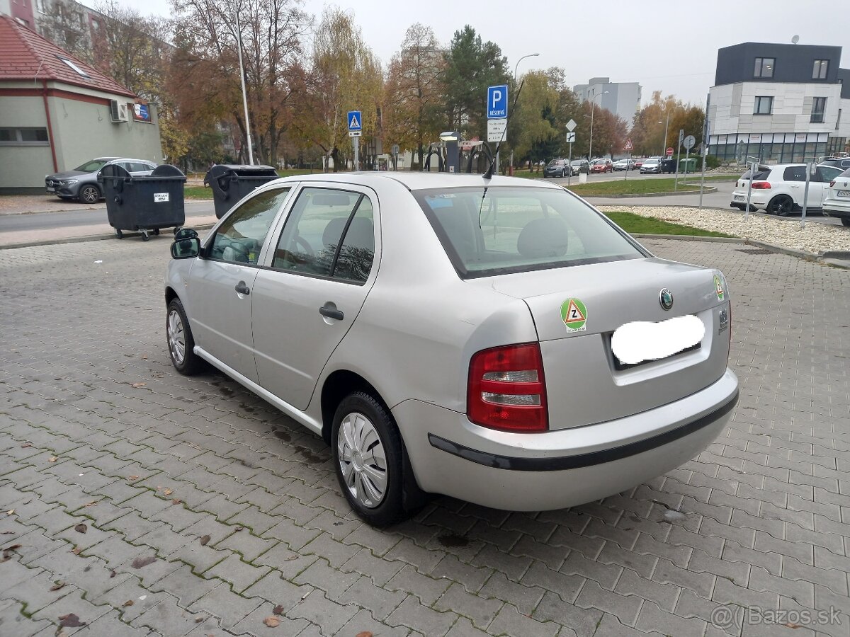 Predam škoda fabia 1.4 mpi benzín kw 50 r.v 2002 sedan