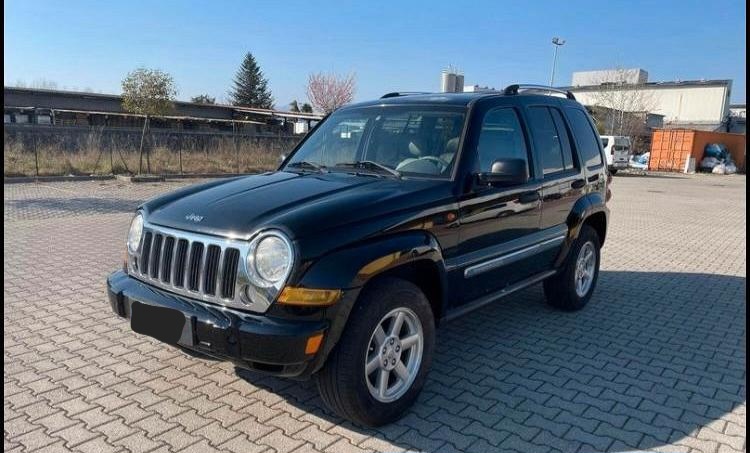 REZERVOVANÉ - Jeep Cherokee 2.8 CRD Limited