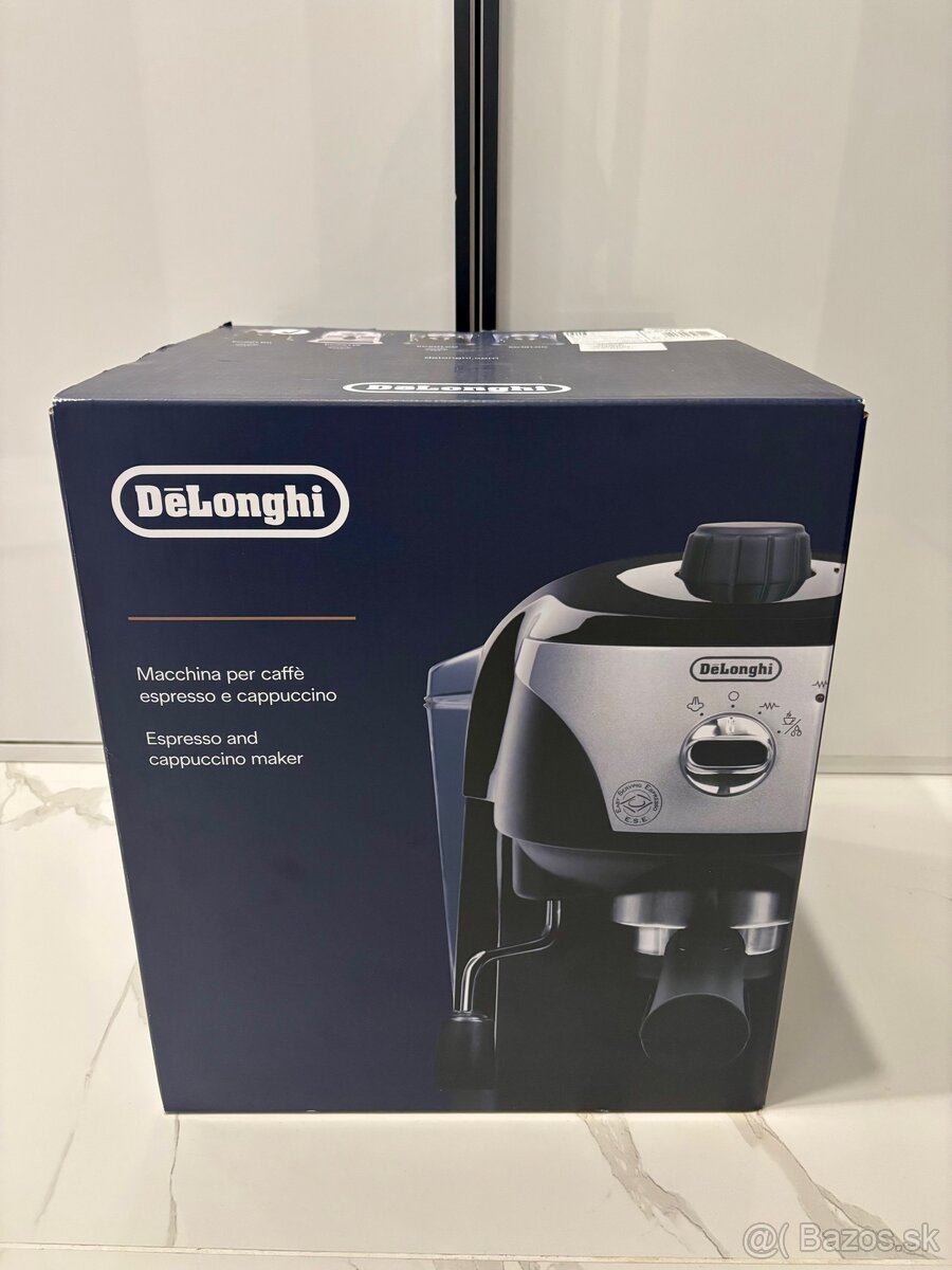 Kávovar DeLonghi EC221BK