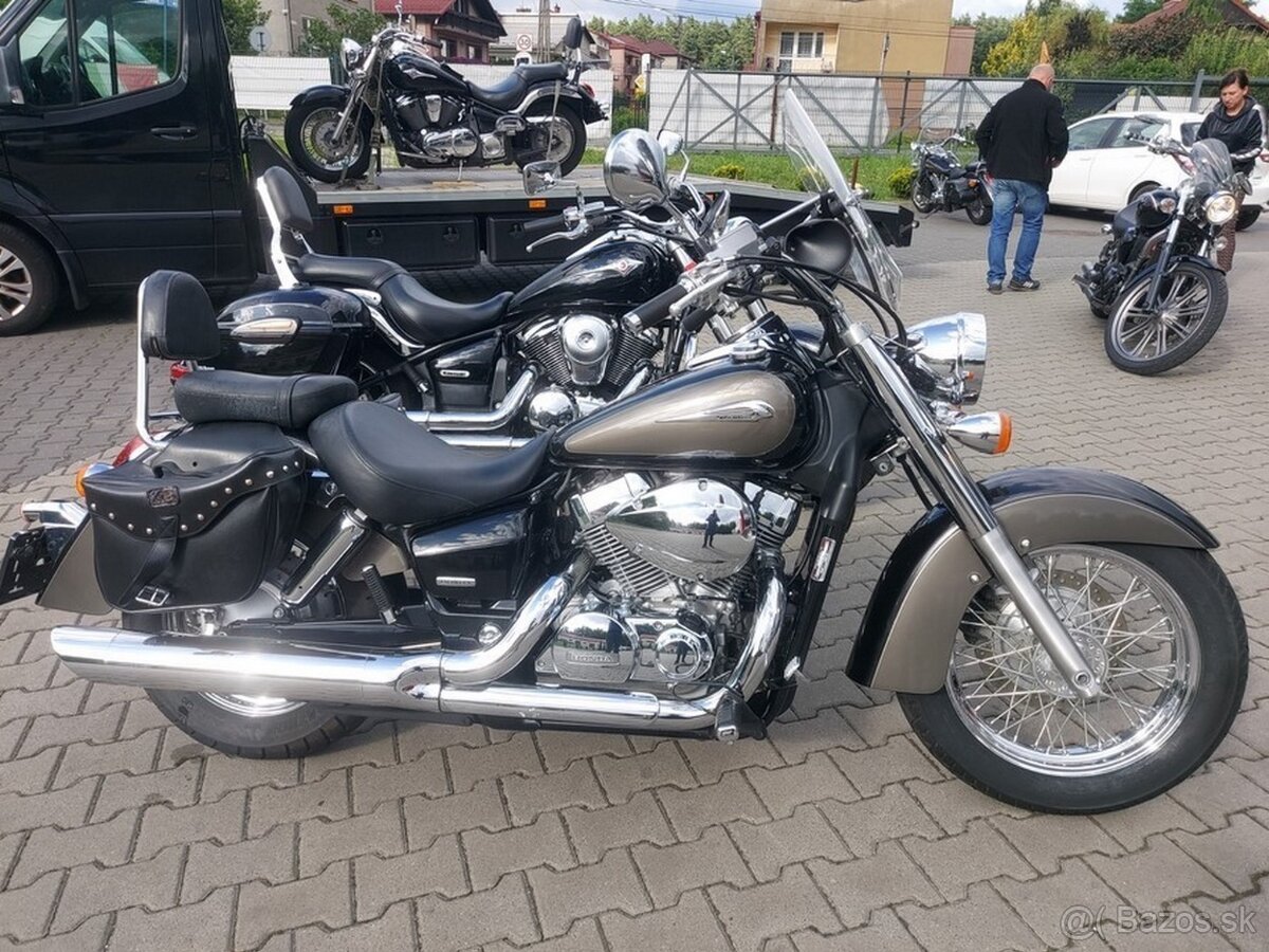 honda shadow 750 clasic vt 750 vidieť ako nové