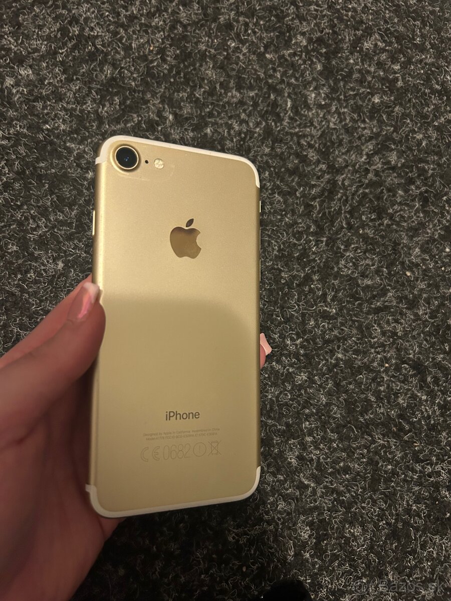 iPhone 7 128GB gold