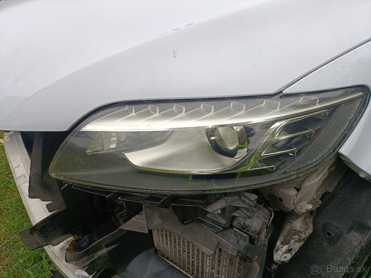 Predne svetla audi Q7 4L facelift bixenon