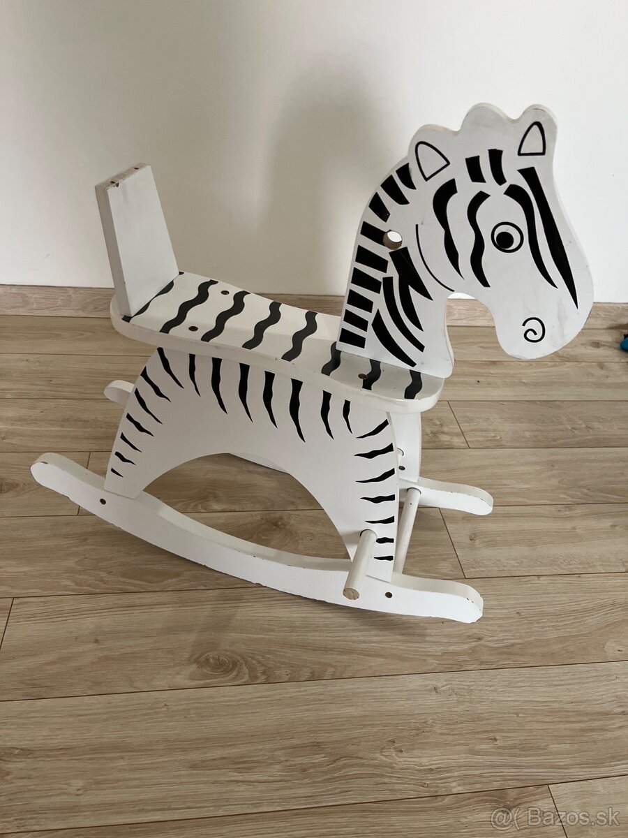 Zebra na hojdanie