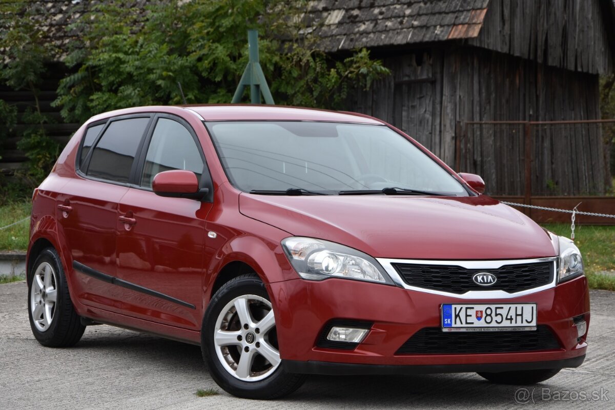 Kia Cee´d 1.4 CVVT EX