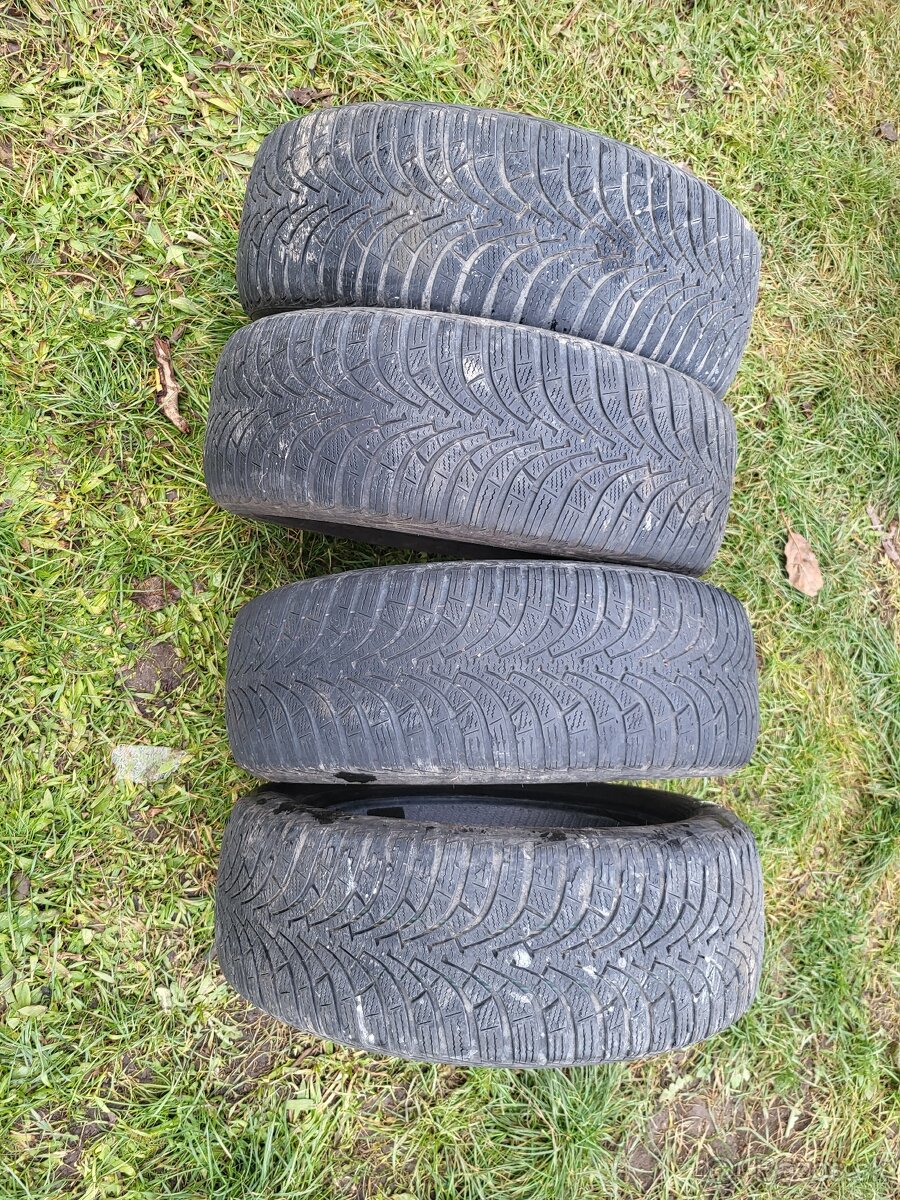 Zimné GOODYER 205/55 R16