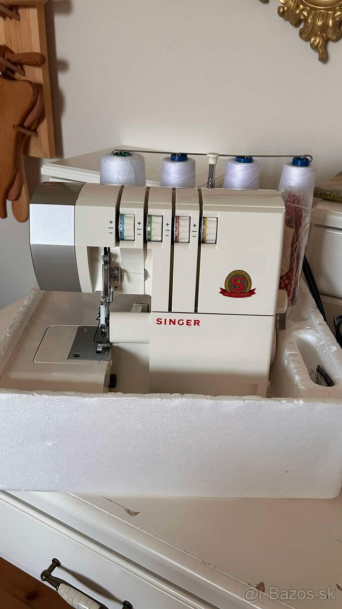 Overlock Singer 14SH754