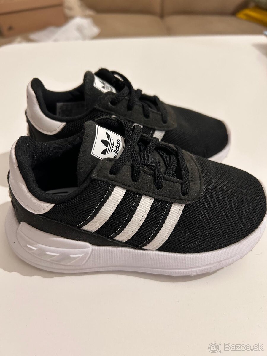 Detské tenisky Adidas 25,5