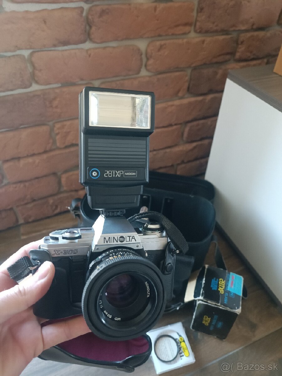 Minolta X-300