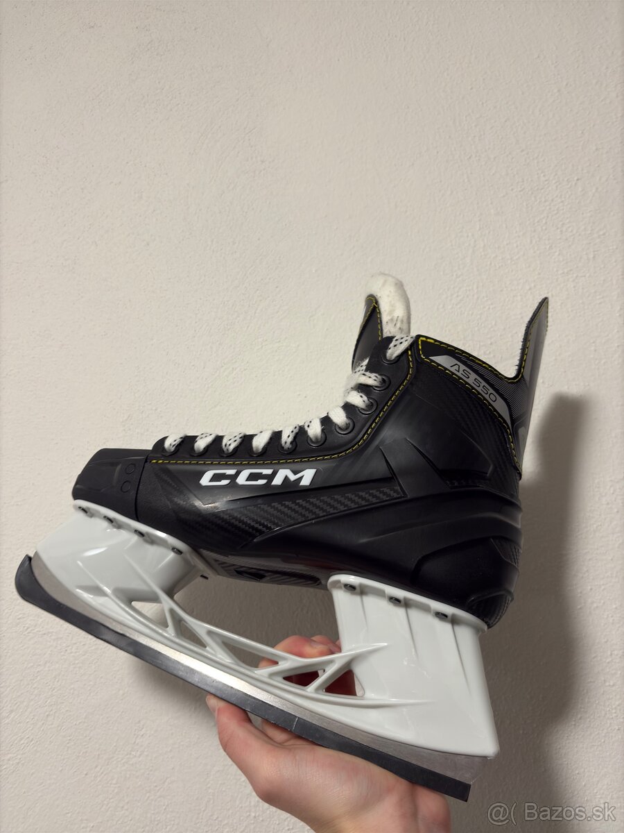 CCM as550 tacks