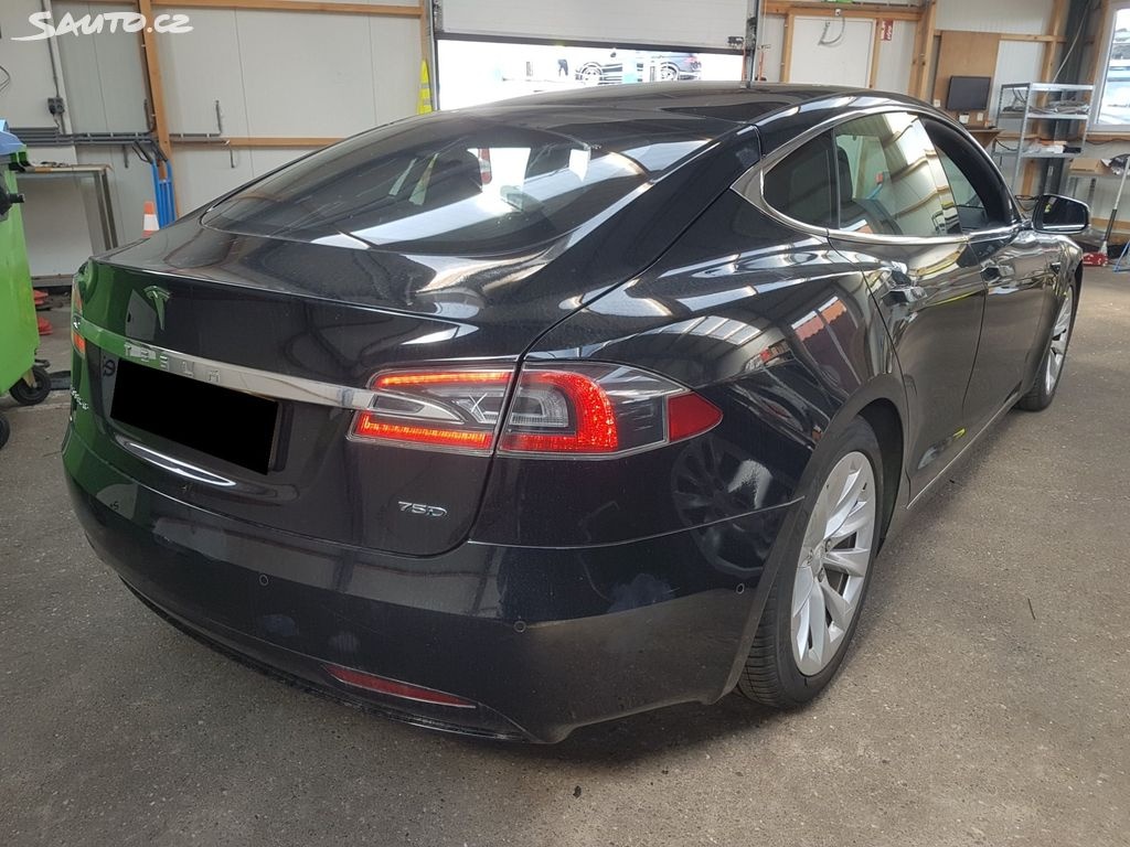 Tesla S75D, 44, autopilot, záruka na motory a HW