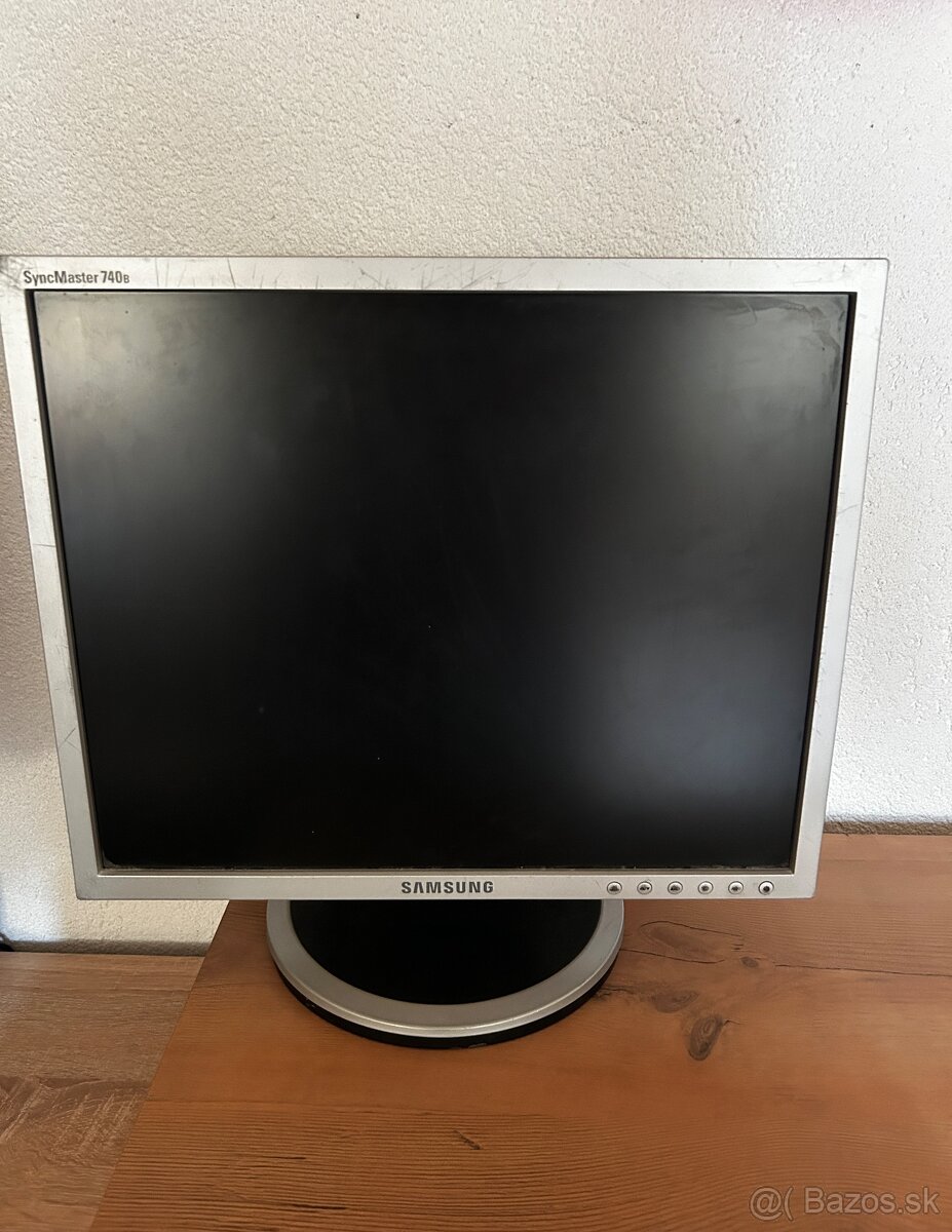 Samsung syncmaster740e