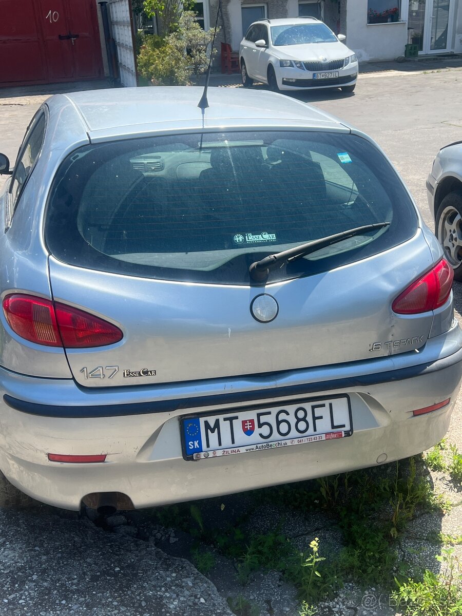 Rozpredam Alfa Romeo 147 1.6 benzin