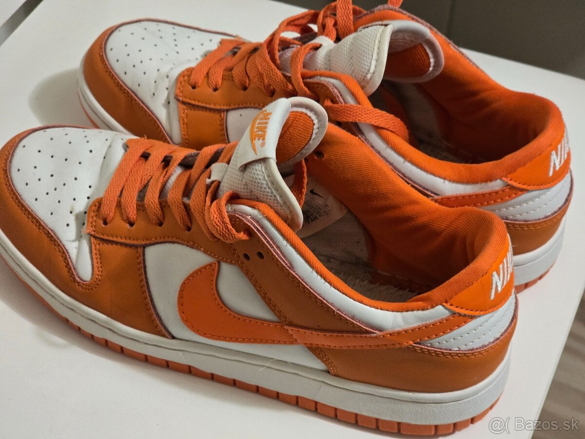 NIKE DUNK LOW ORANGE VELKOST 43