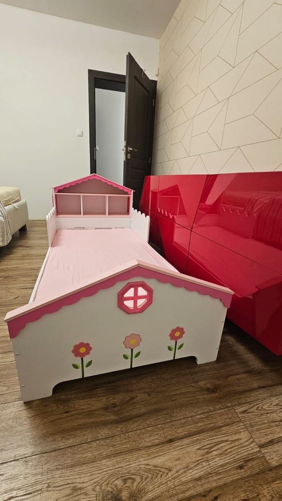 Postieľka 2-7r KidKraft Dollhouse Toddler