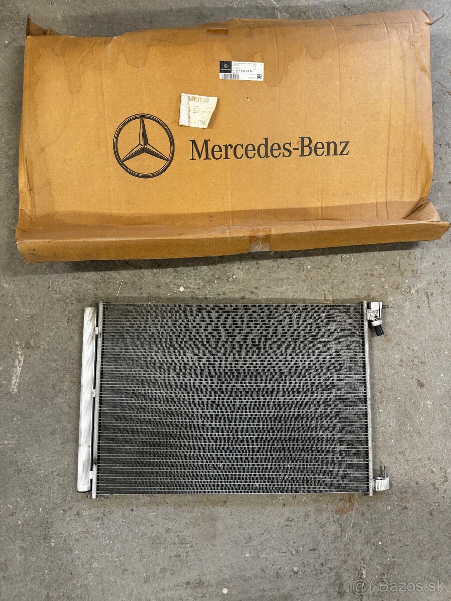 Mercedes Benz Kondenzátor A 099 500 04 54