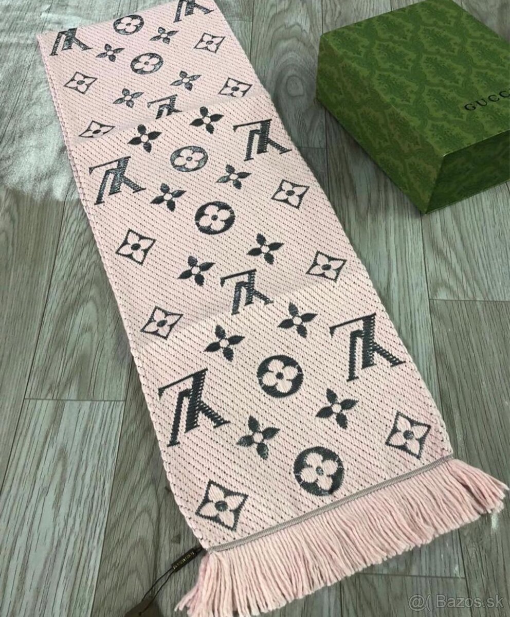 Louis Vuitton šál