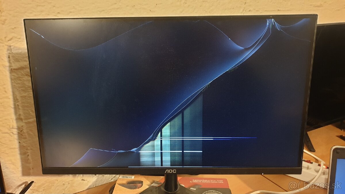 Poškodený 24" monitor AOC 24B1H