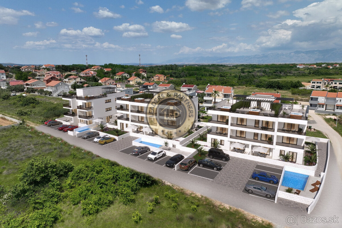 ZADAR - PRIVLAKA, apartmán so záhradou vo výbornej lokalite 