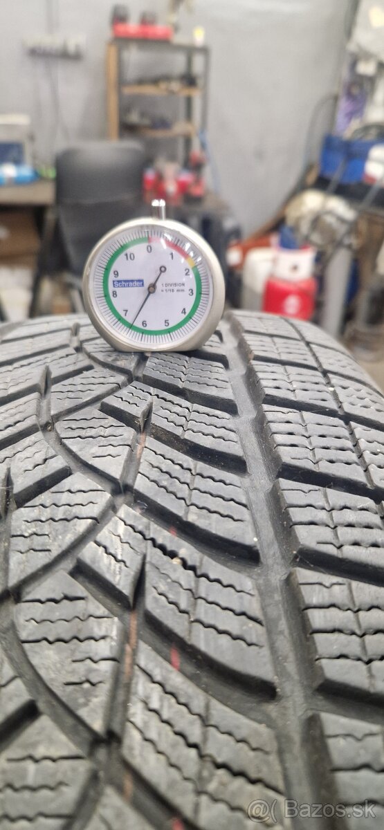 235/55 r18  good year ultra grip.