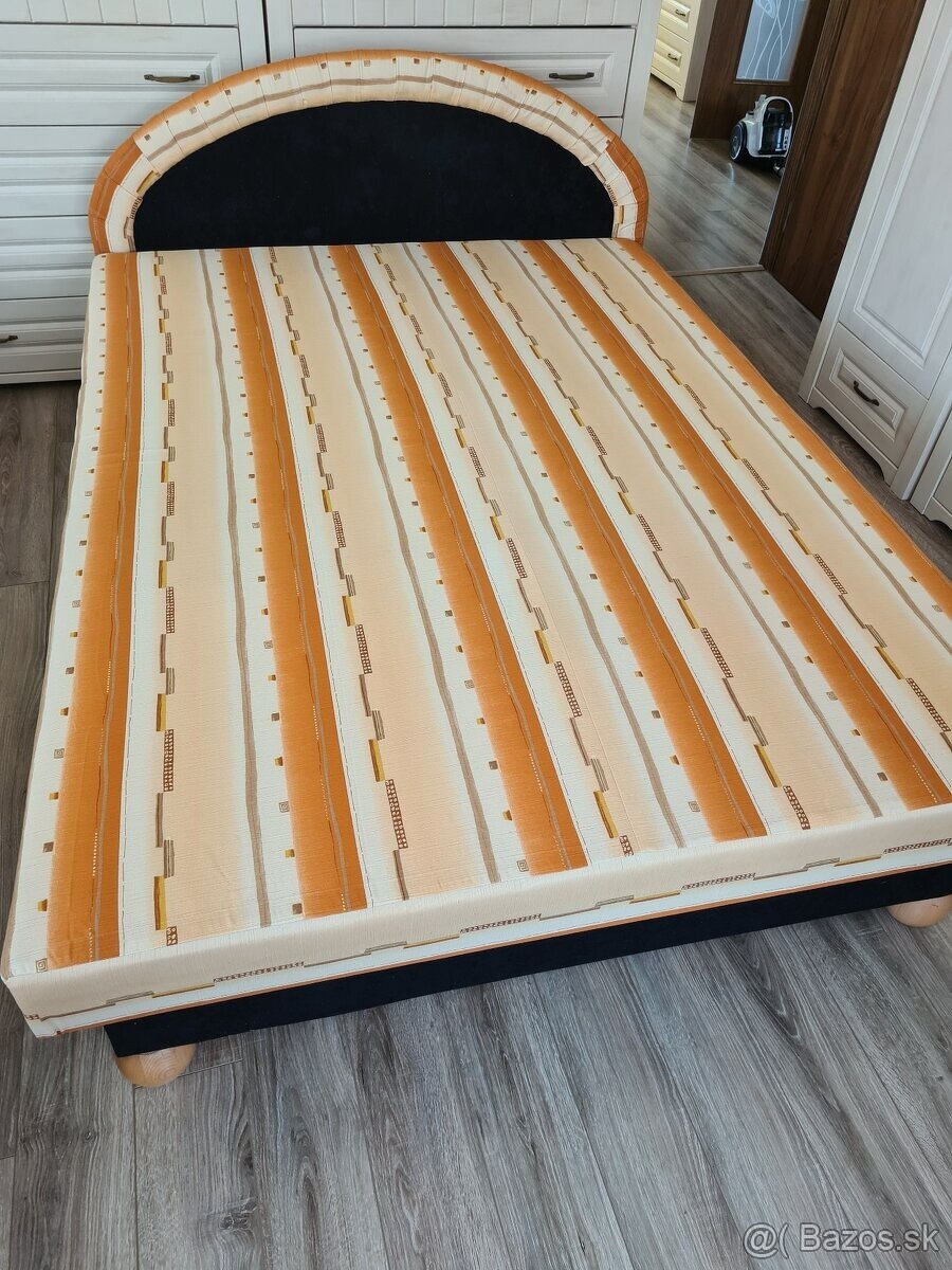 postel 200x150 cm s uloznym priestorom plus potah