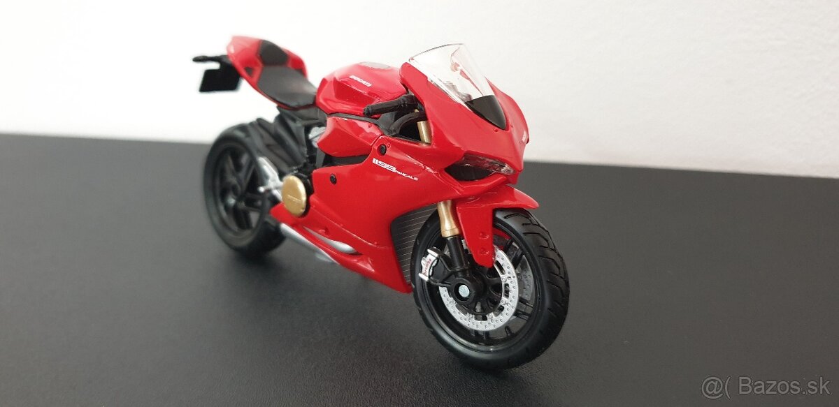 Ducati 1199 v mierke 1/18