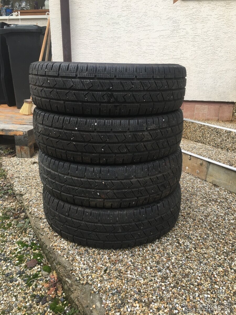 Zimné pneu. 215/75 r16 C