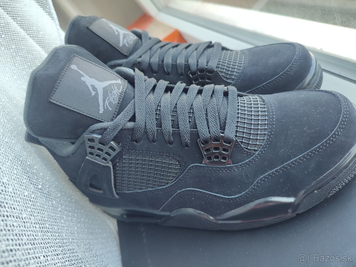 Jordan 4 Black cat