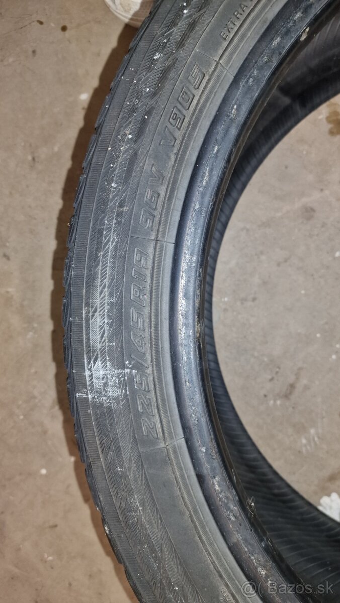 1kx Zimna pneu Yokohama WDrive 225/45 R19