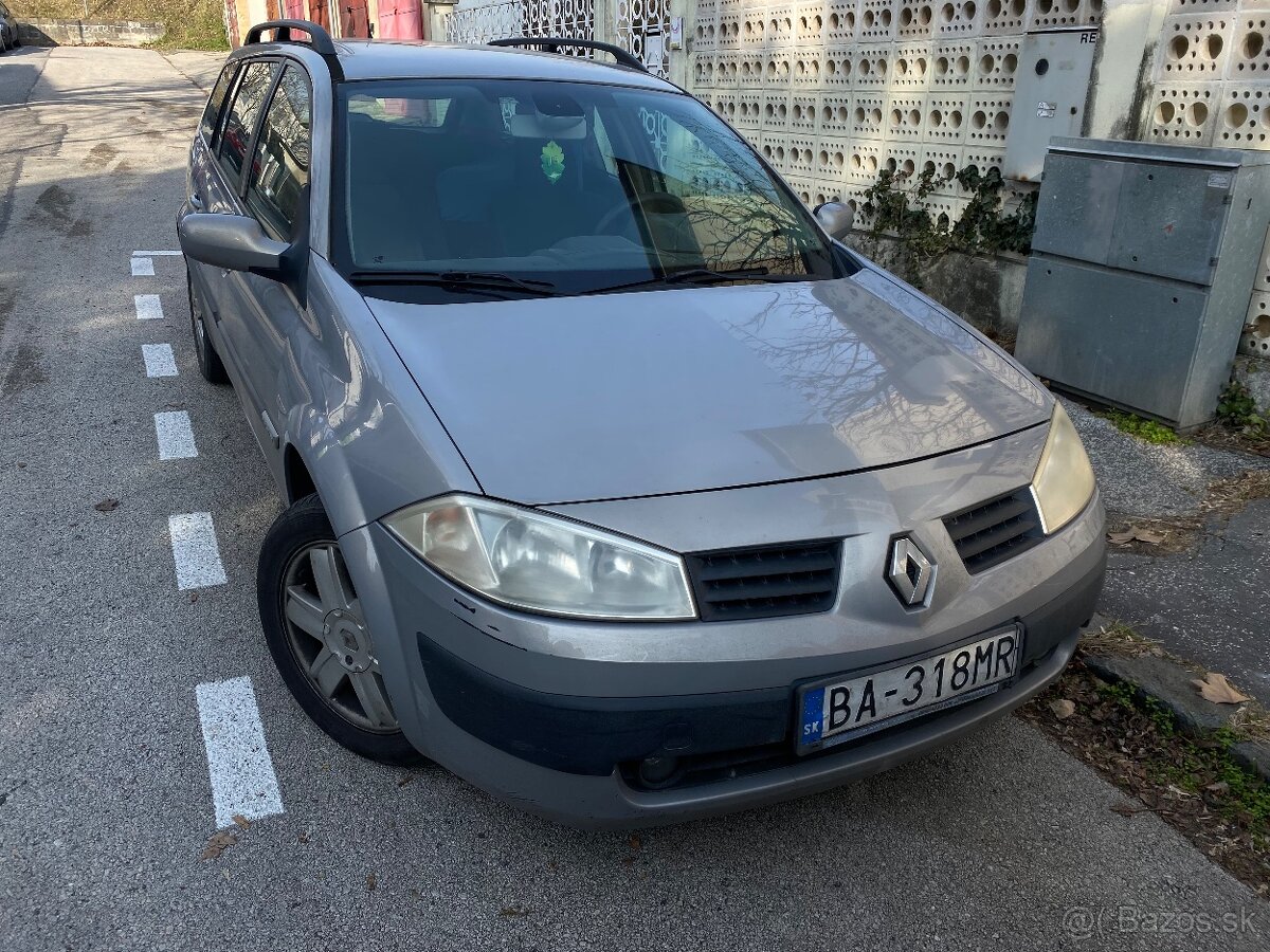 Renault Megane 2    1,6     Rok 2005