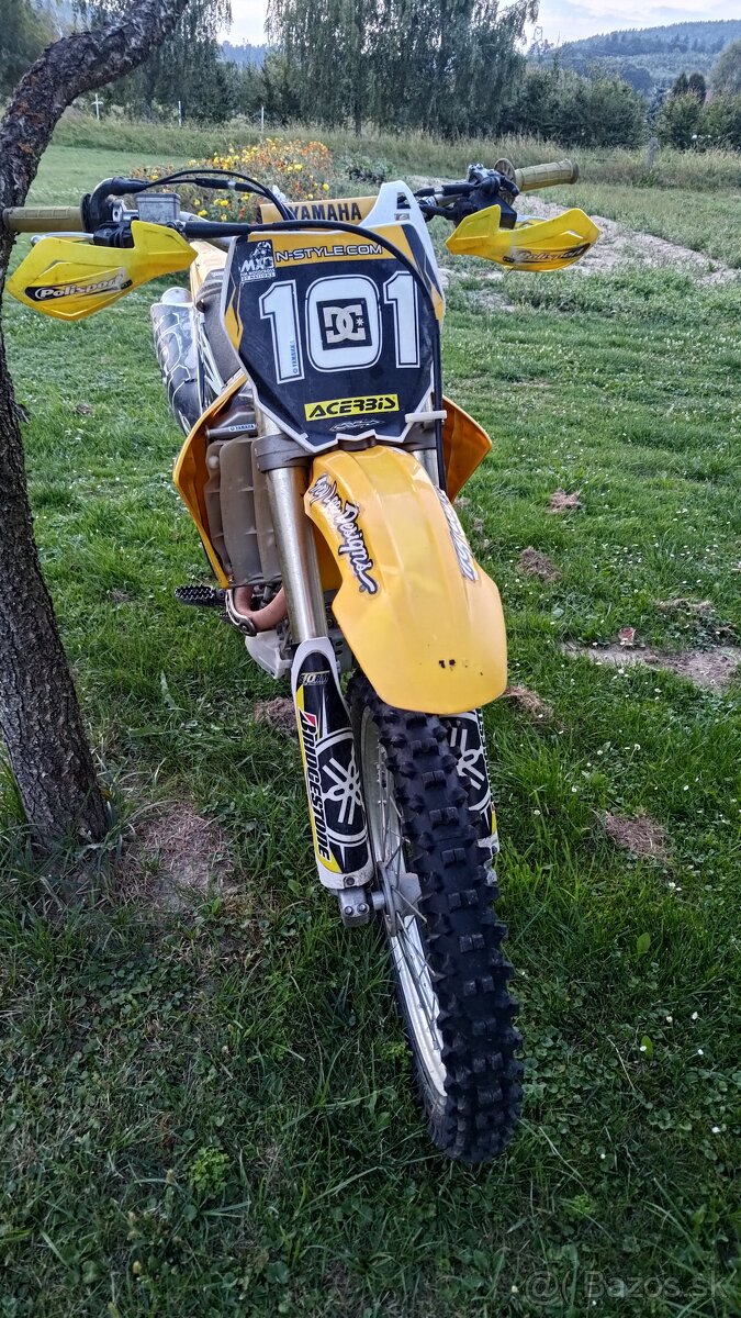 Yamaha yzf250