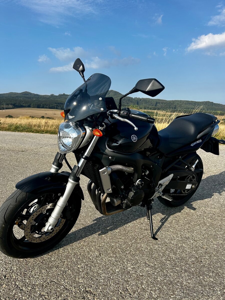 Yamaha FZ6 Fazer 600