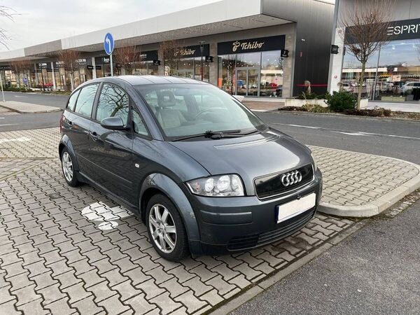 Audi A2 1.6 FSi 81kw digi klima NAVI