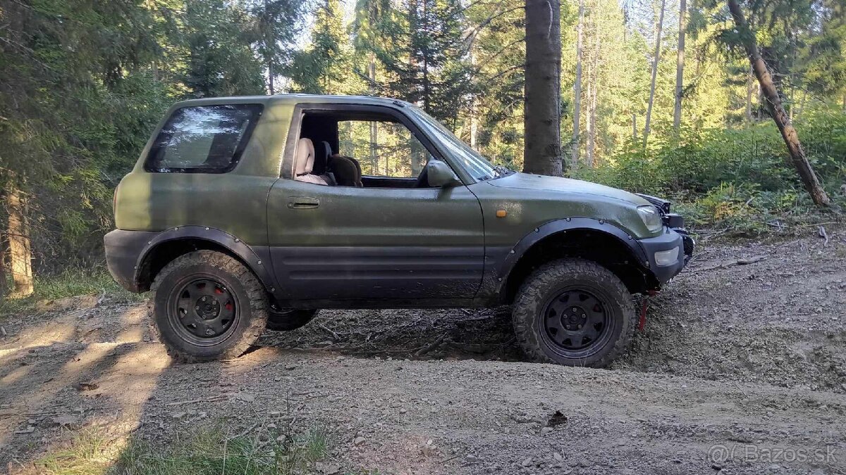 Toyota RAV4 1