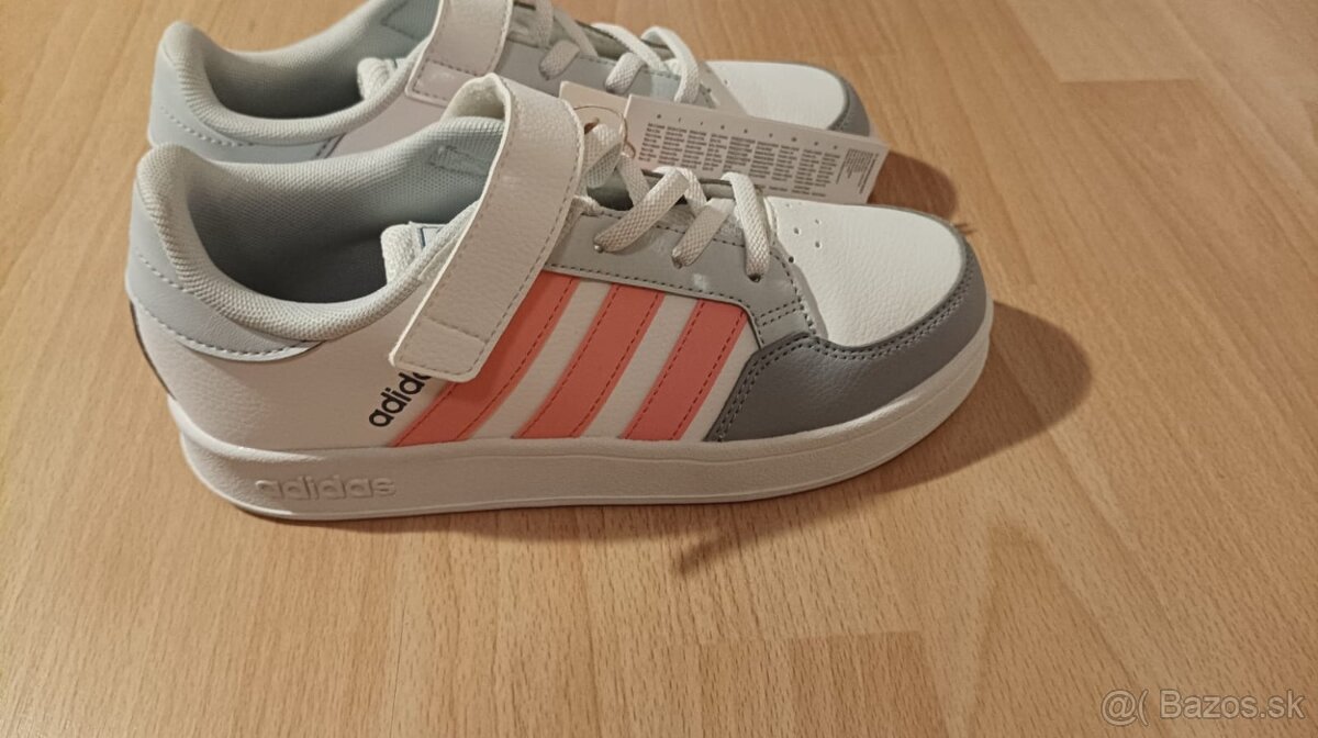 Nove tenisky Adidas č 34