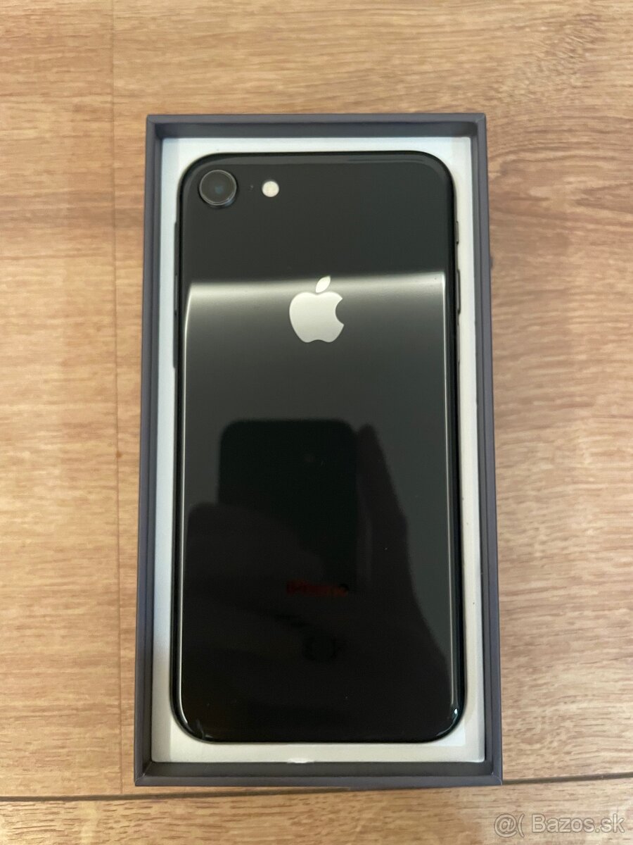 iPhone 8 64GB