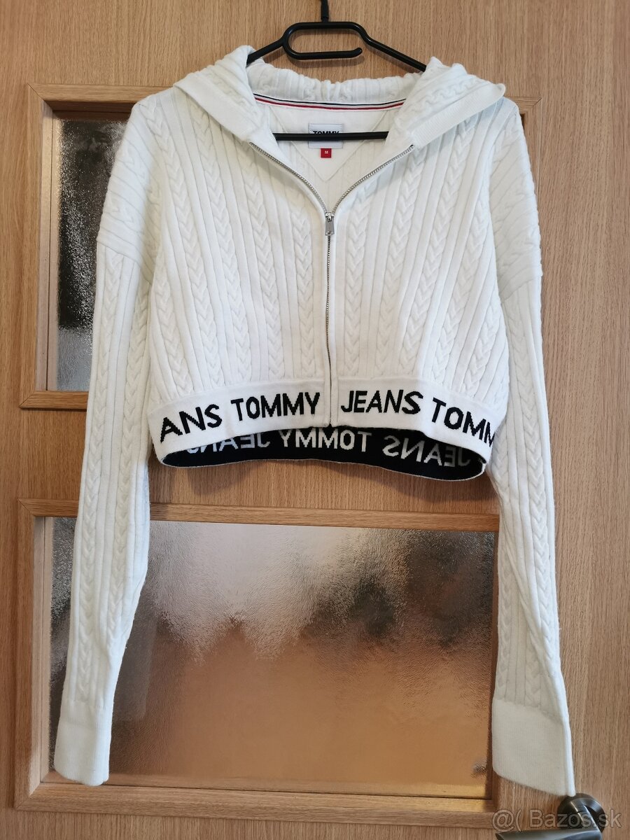 Krátky svetrík Tommy Jeans