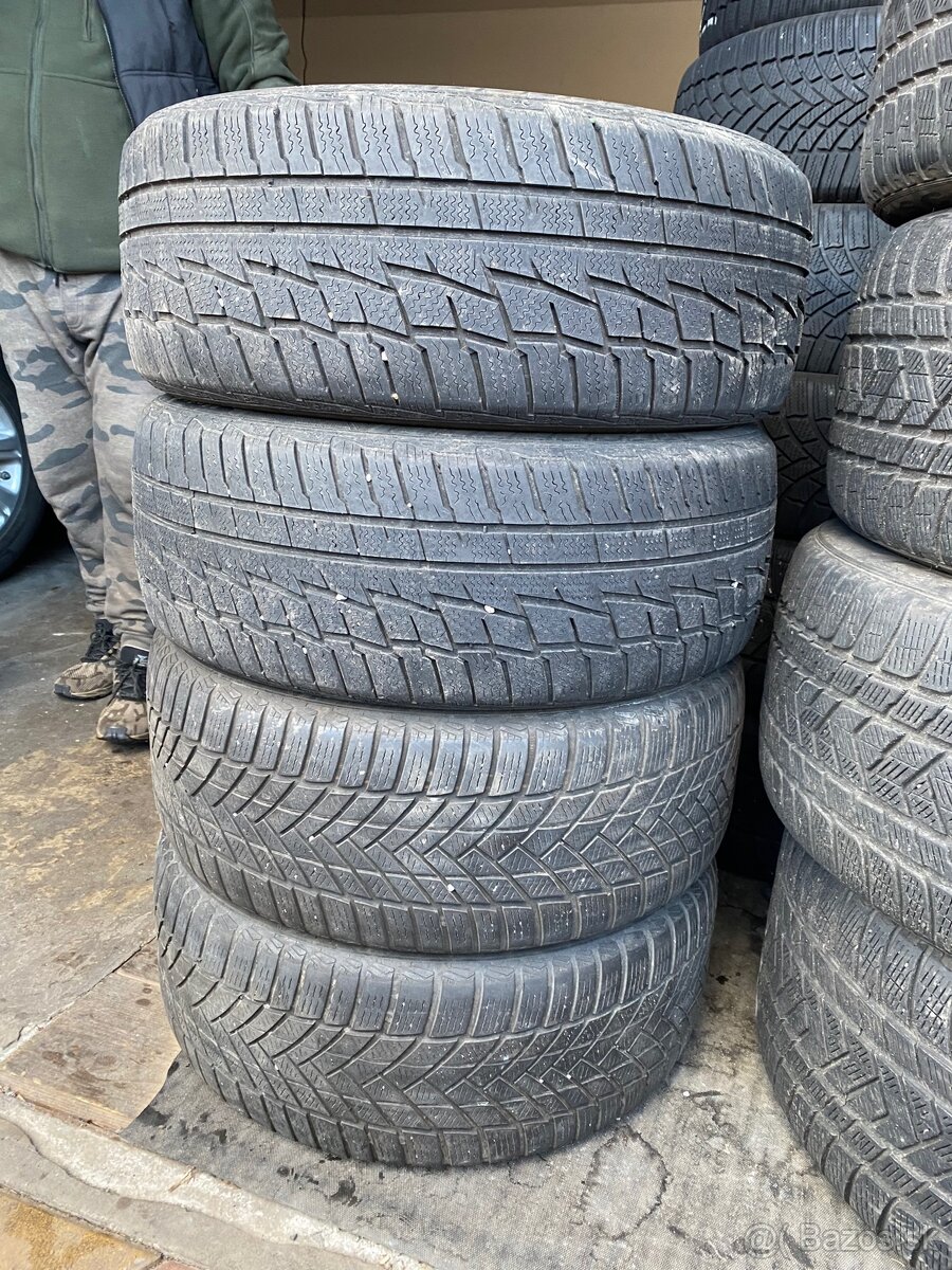 225/50 r17 V XL