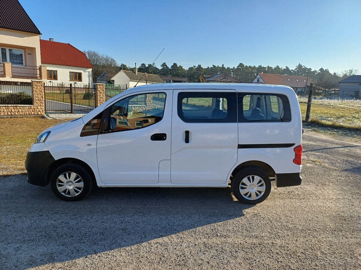 Predám Nissan NV200,7 miestny,1.5dci, 66kw,rok výroby 2010,n