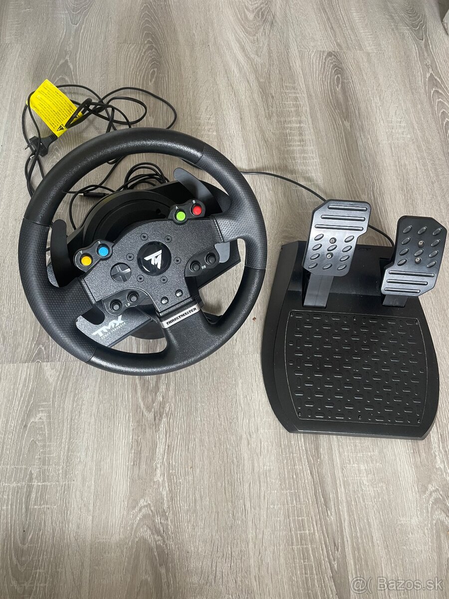 Herný volant Thrustmaster TMX force feedback